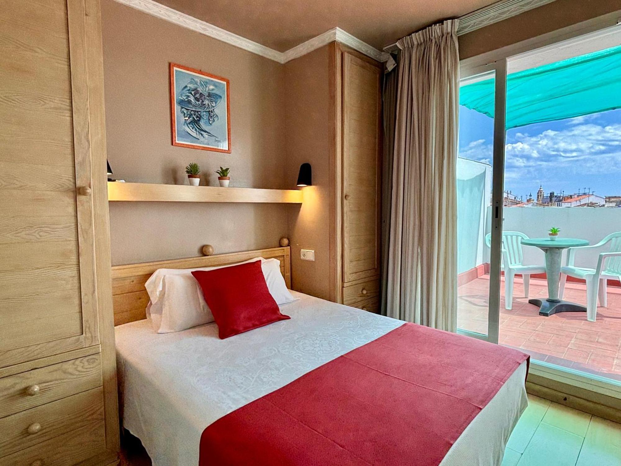 Hotel Piccadilly Ситжес Екстериор снимка