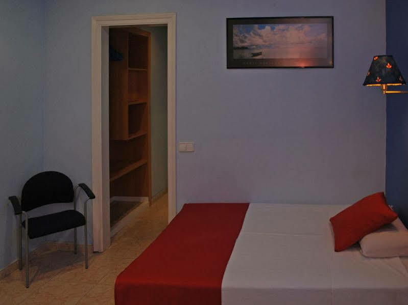 Hotel Piccadilly Ситжес Екстериор снимка