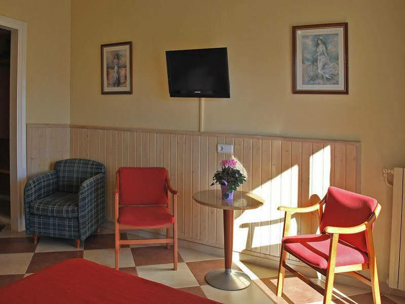 Hotel Piccadilly Ситжес Екстериор снимка